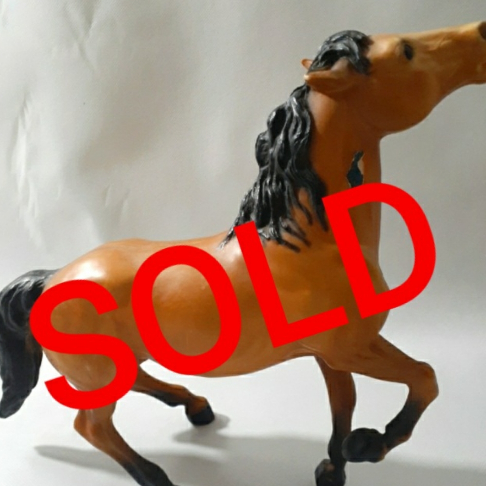 SOLD Breyer Molding Co. Buttercream Brown Vintage Horse